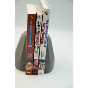 My Hero Academia Manga Lot of 3 Vol 4 + Vigilantes 10 +‎ Ultra Analysis VIZ
